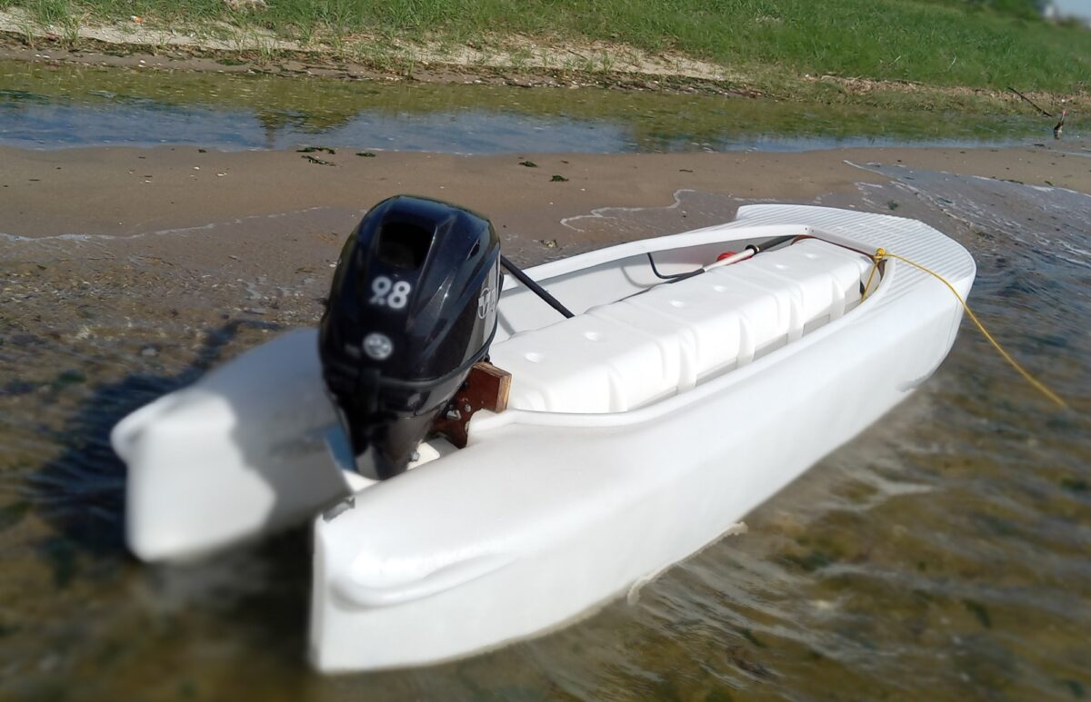 10 HP Outboard Motor Powering A 100 lbs Boat?