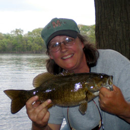 Rox holding a smallie