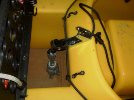 Anchor pulley for fishing kayak